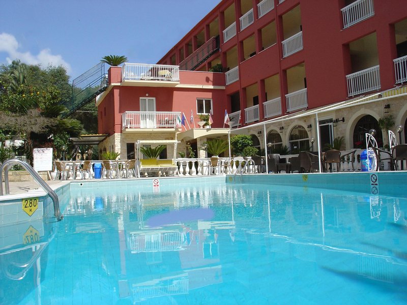 OASIS CORFU HOTEL