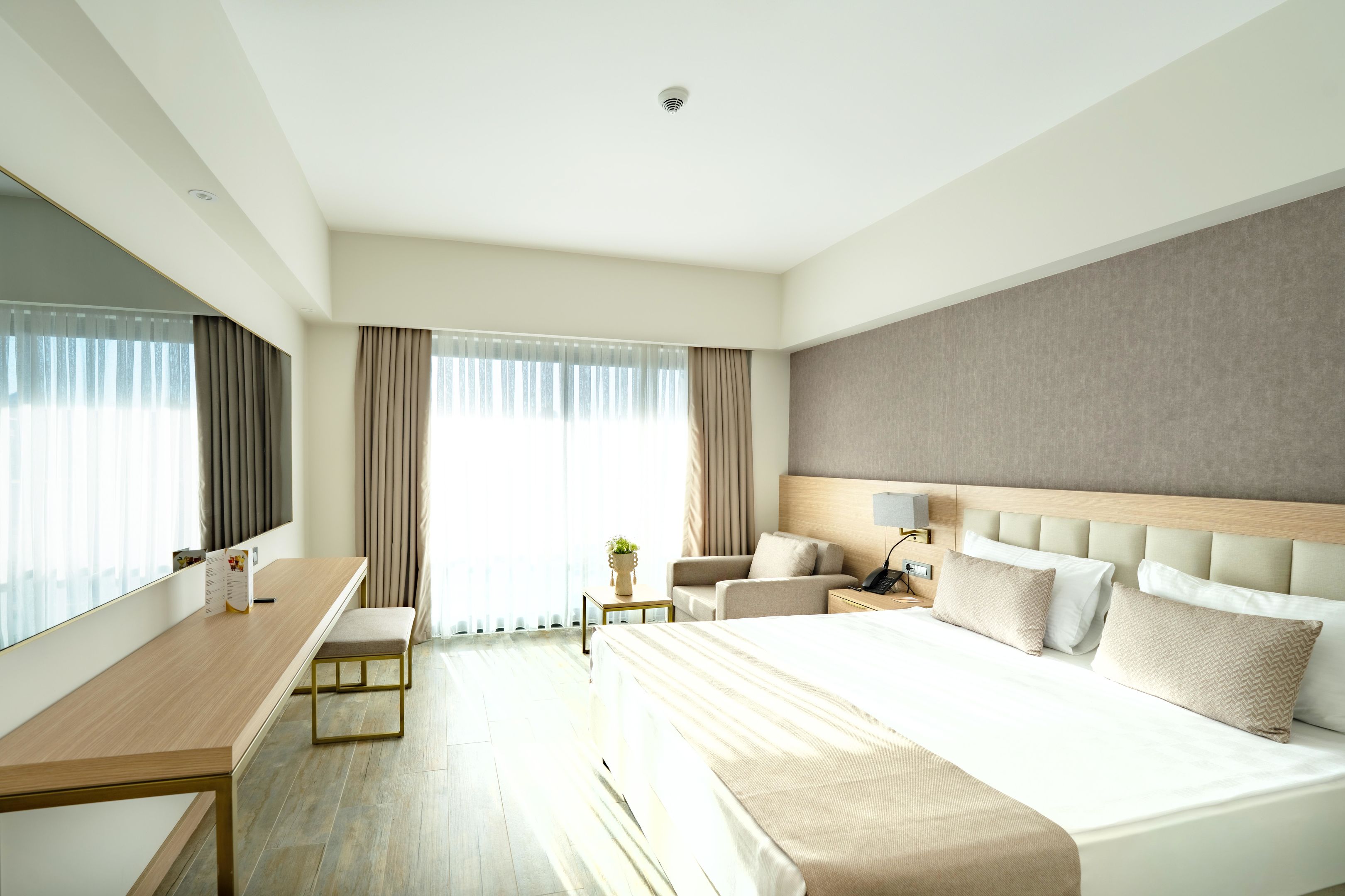 LUNA VISTA HOTEL