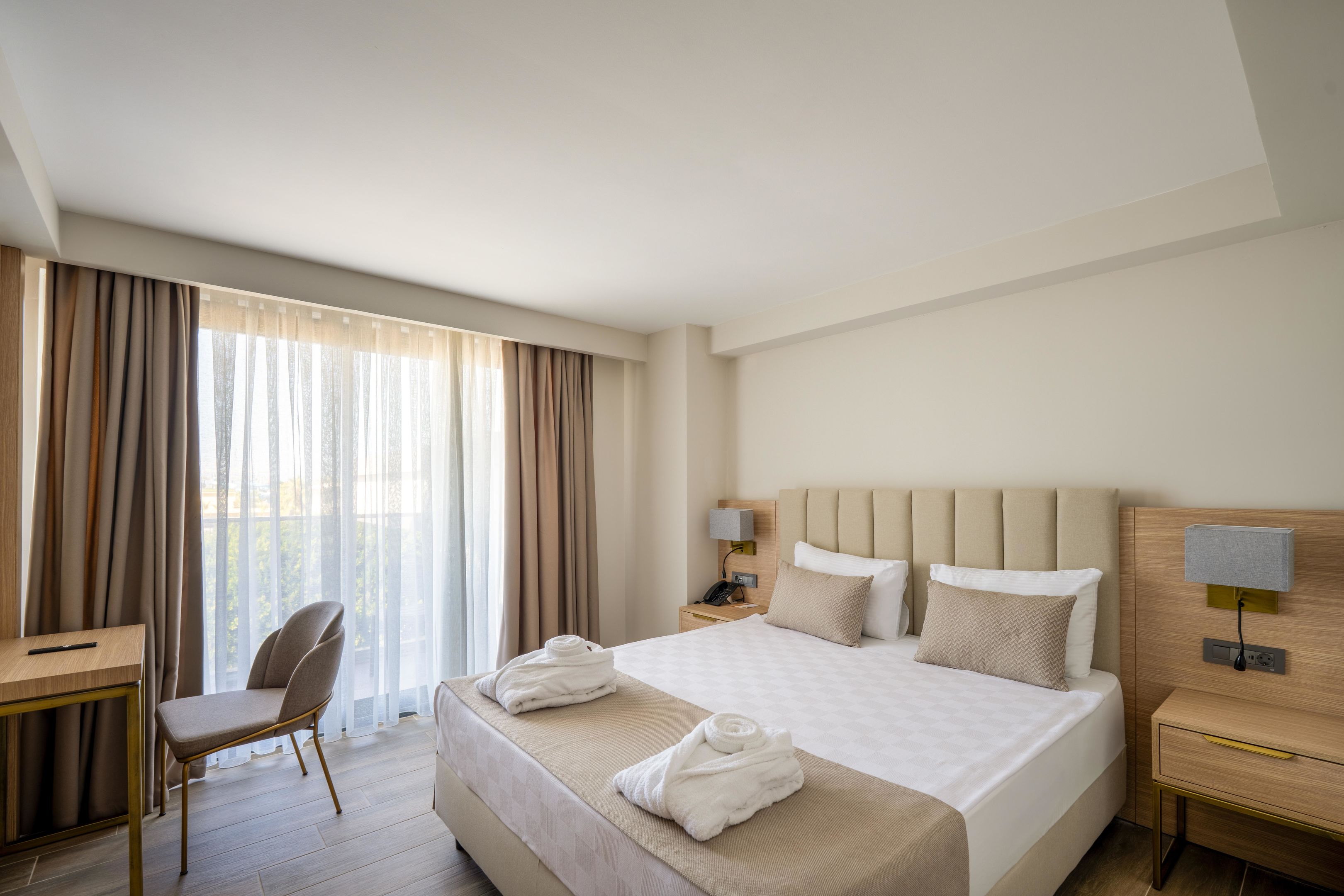 LUNA VISTA HOTEL