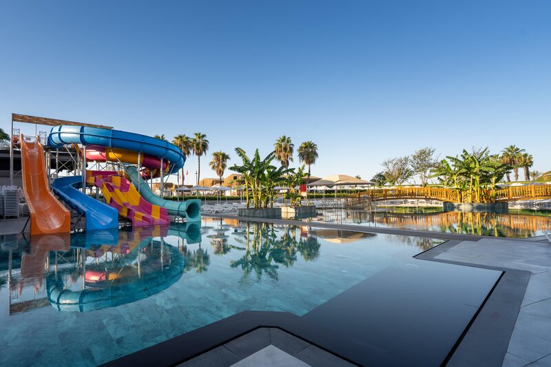 LUNA VISTA HOTEL