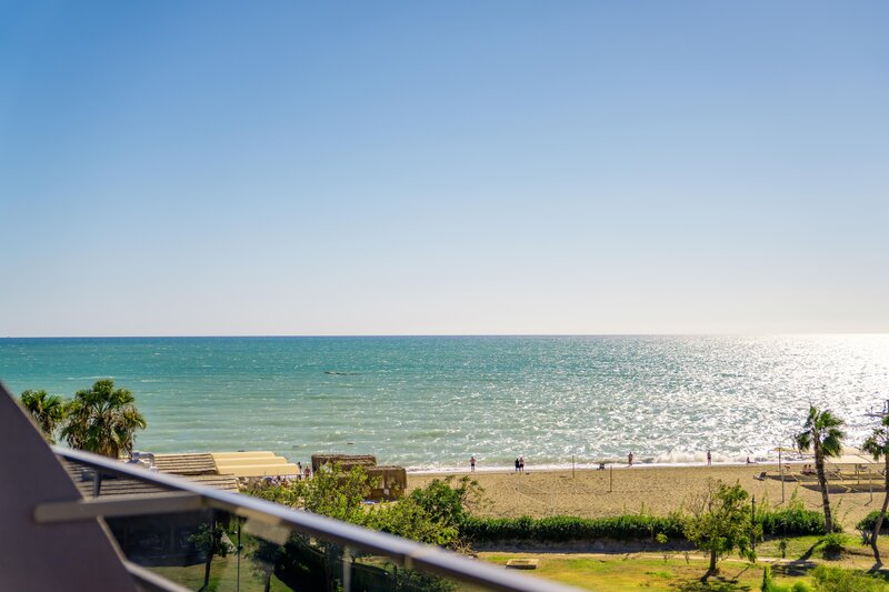 LUNA VISTA HOTEL