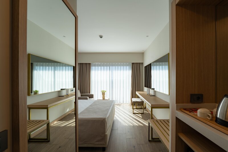 LUNA VISTA HOTEL