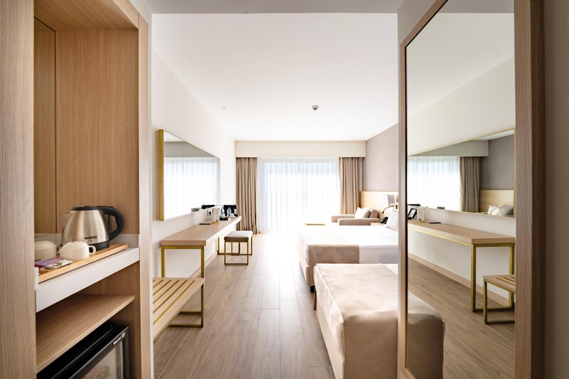 LUNA VISTA HOTEL