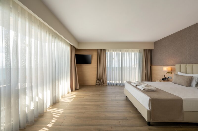 LUNA VISTA HOTEL