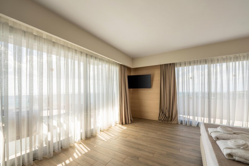 LUNA VISTA HOTEL