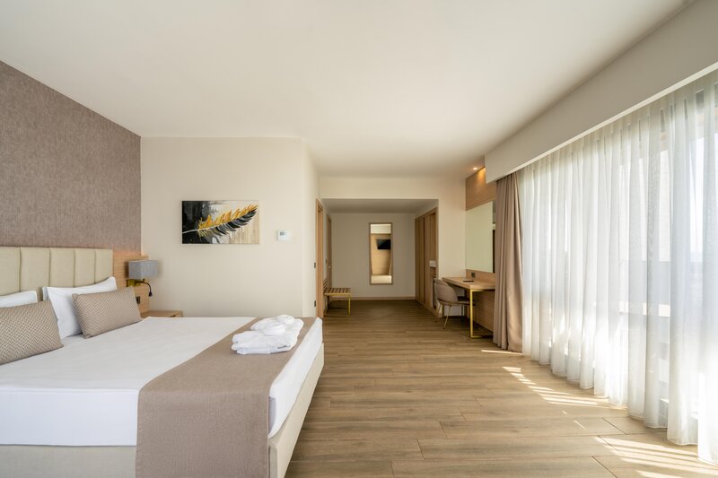 LUNA VISTA HOTEL