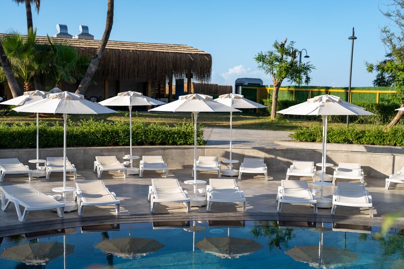 LUNA VISTA HOTEL
