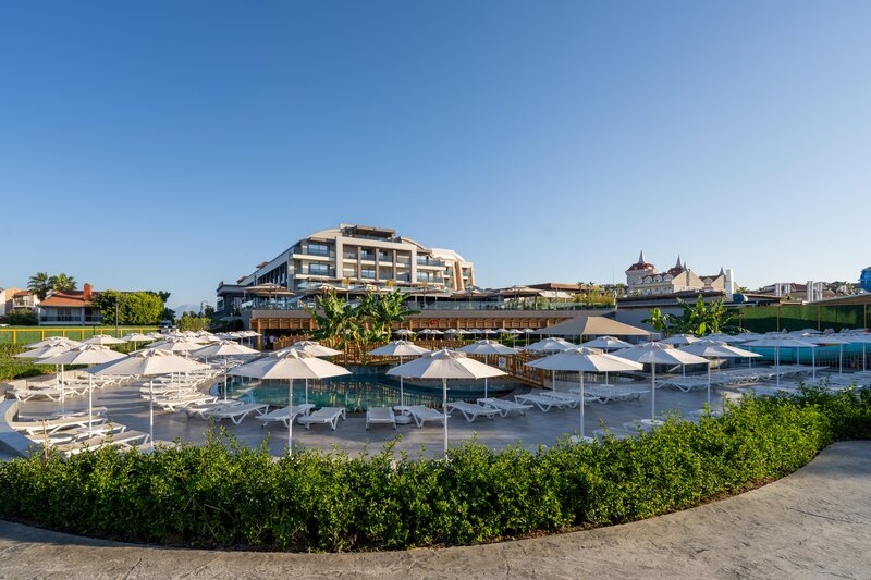 LUNA VISTA HOTEL