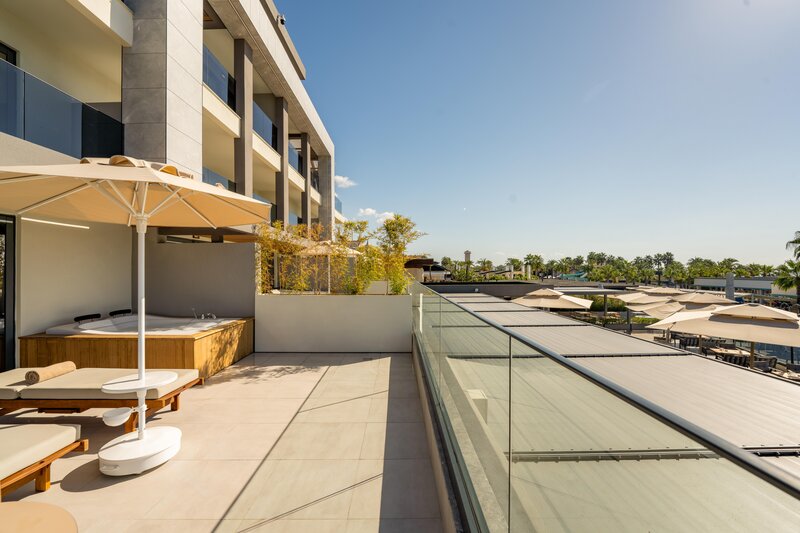 LUNA VISTA HOTEL