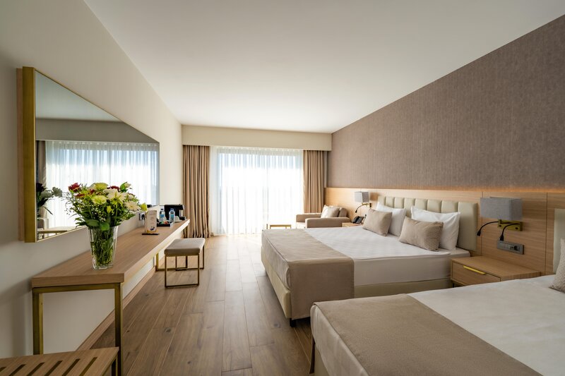 LUNA VISTA HOTEL