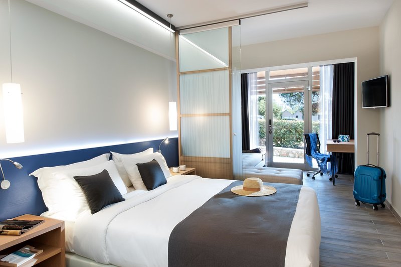 BLUE DOLPHIN HOTEL