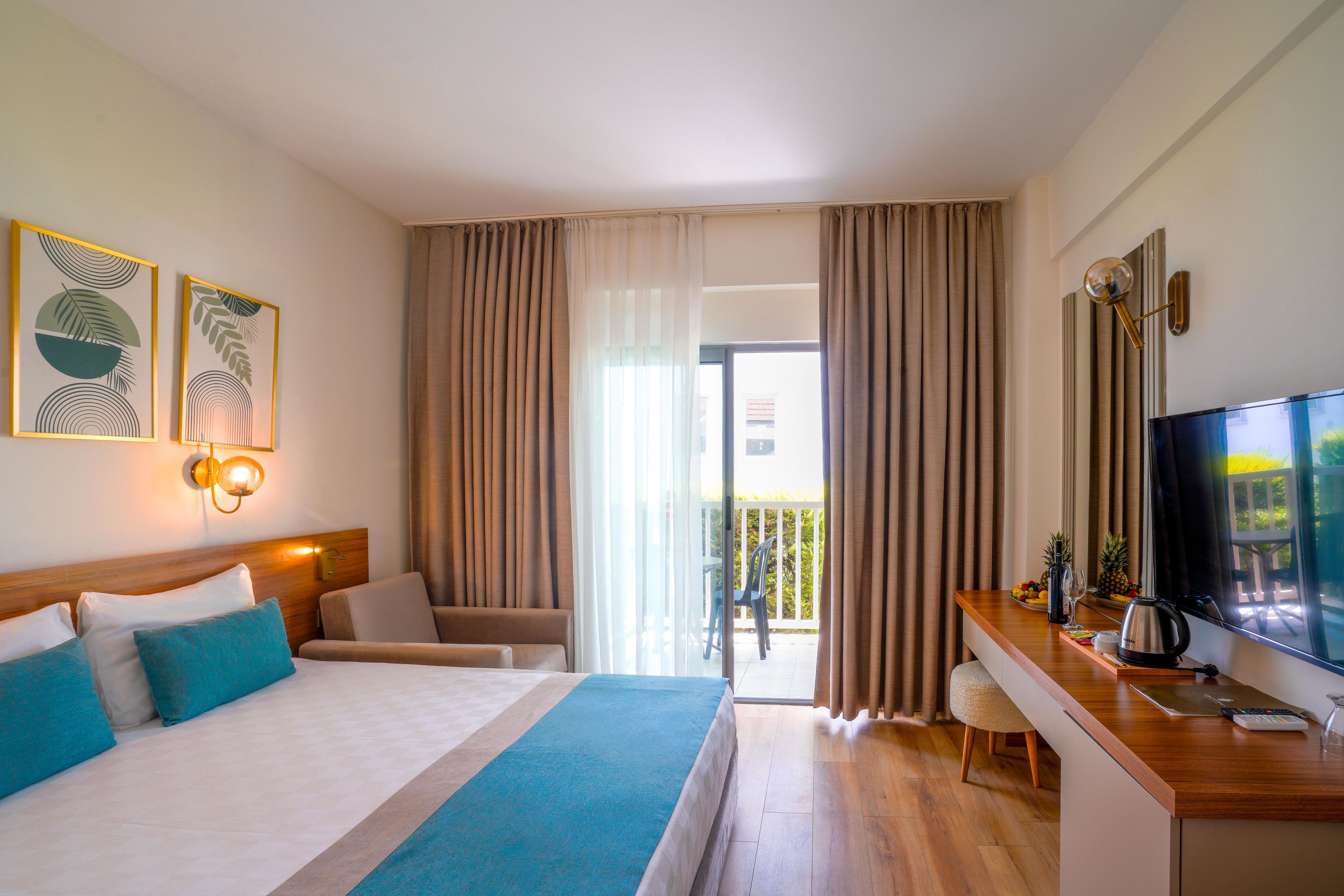 SIDE STORY RESORT AND SPA HOTEL