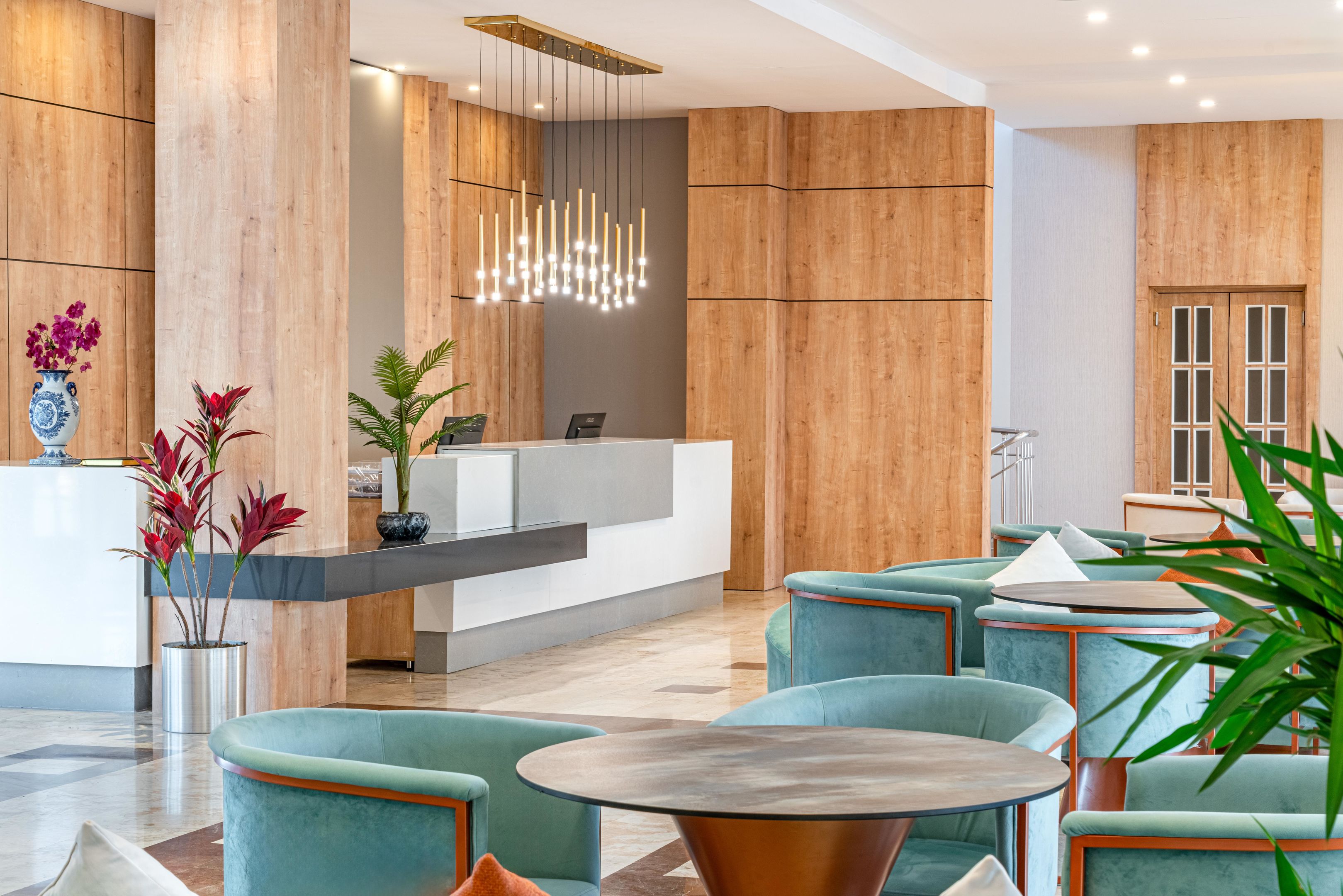 SIDE STORY RESORT AND SPA HOTEL