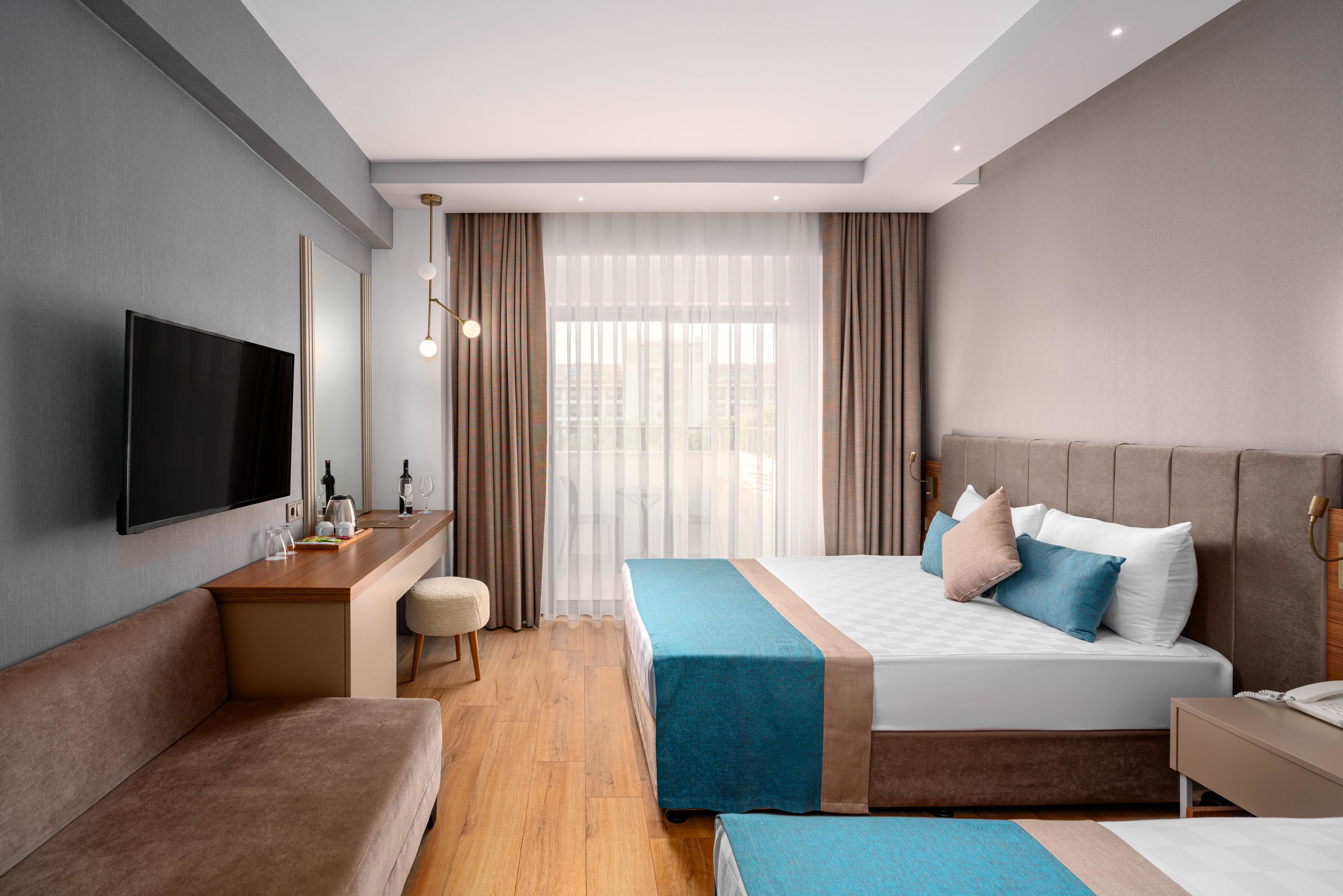 SIDE STORY RESORT AND SPA HOTEL