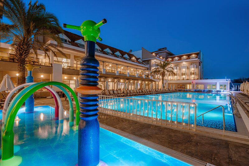 SIDE STORY RESORT AND SPA HOTEL