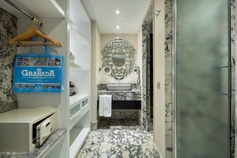 GRANADA LUXURY BELEK