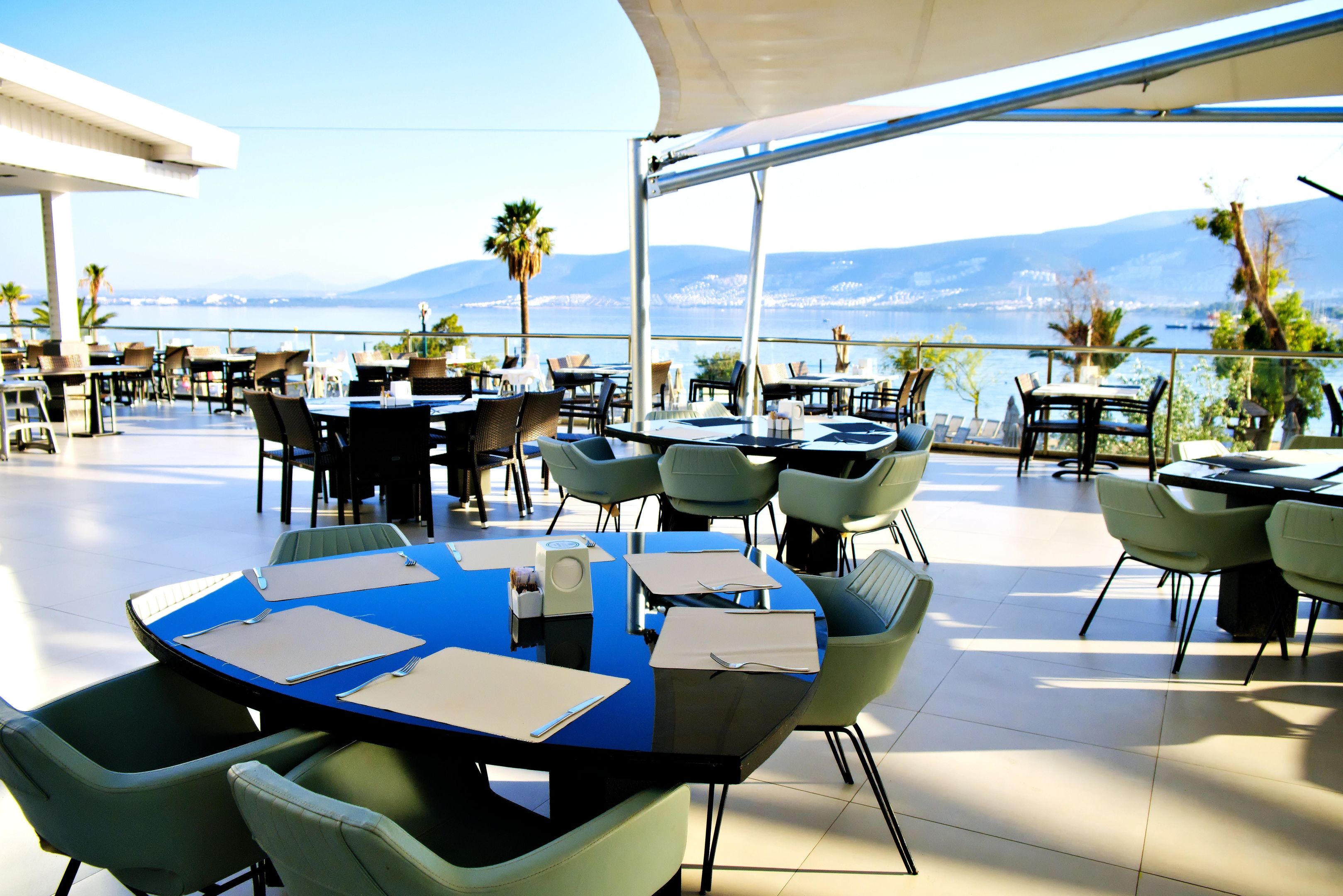 LONG BEACH CLUB NATURE