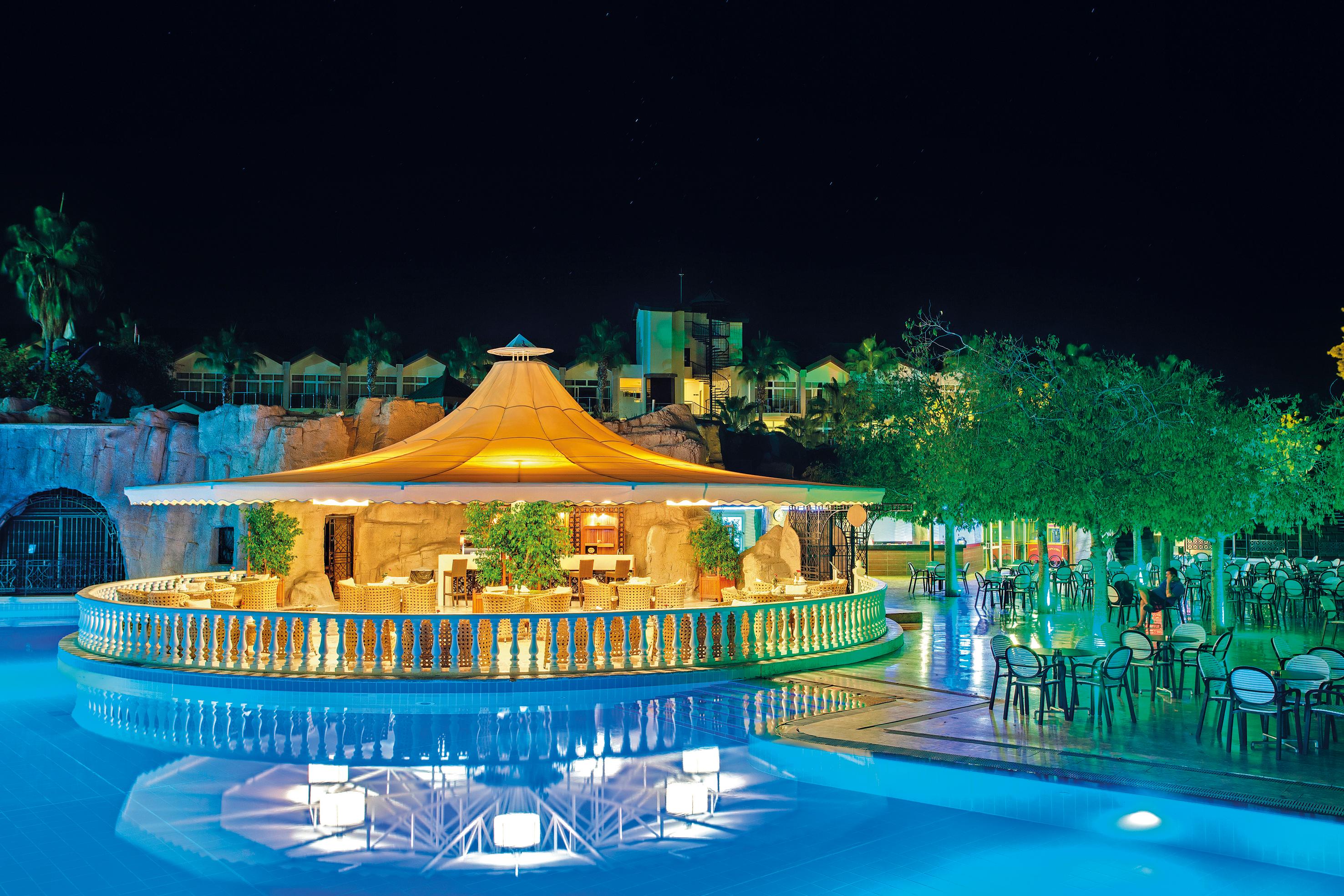DOBEDAN WORLD PALACE