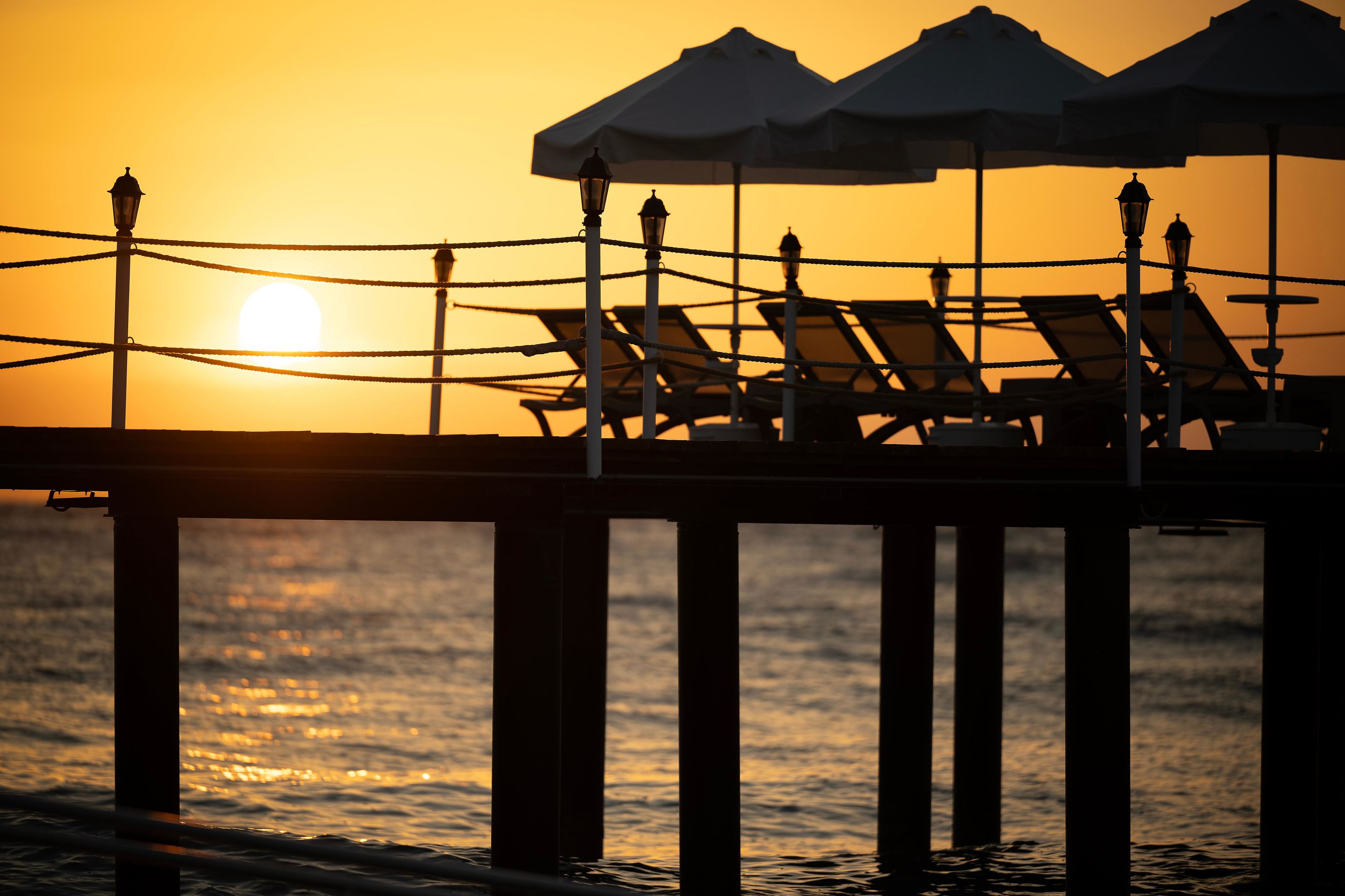 SAILORS BEACH CLUB