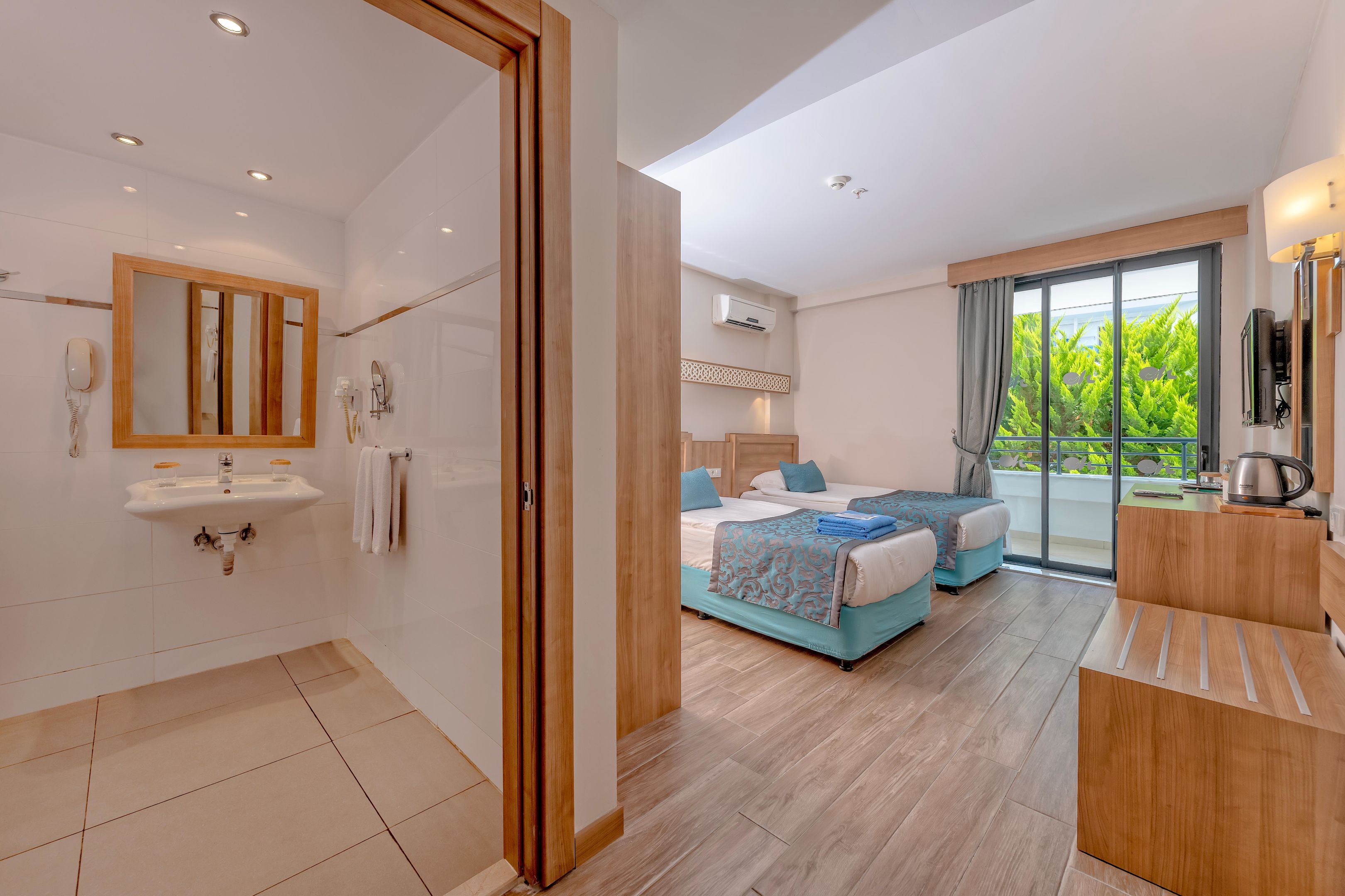 MERYAN HOTEL