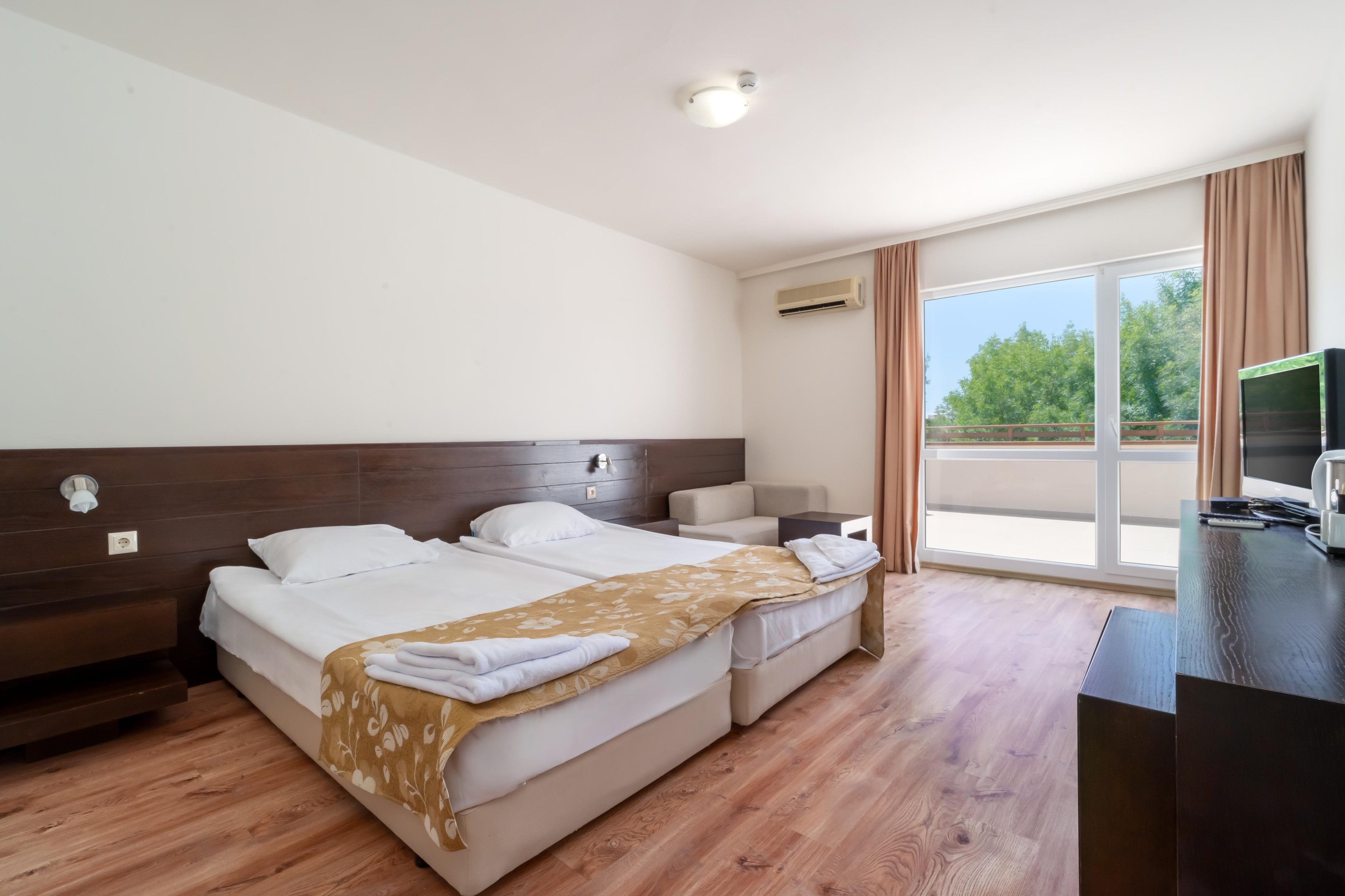 ASTERIA FAMILY SUNNY BEACH