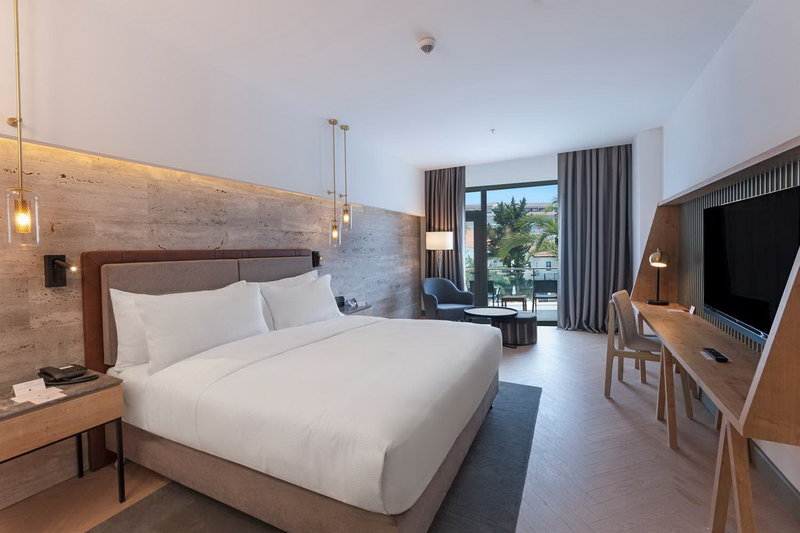 DOUBLETREE BY HILTON ANTALYA KEMER