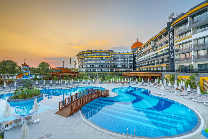 ARNOR DE LUXE HOTEL - SPA