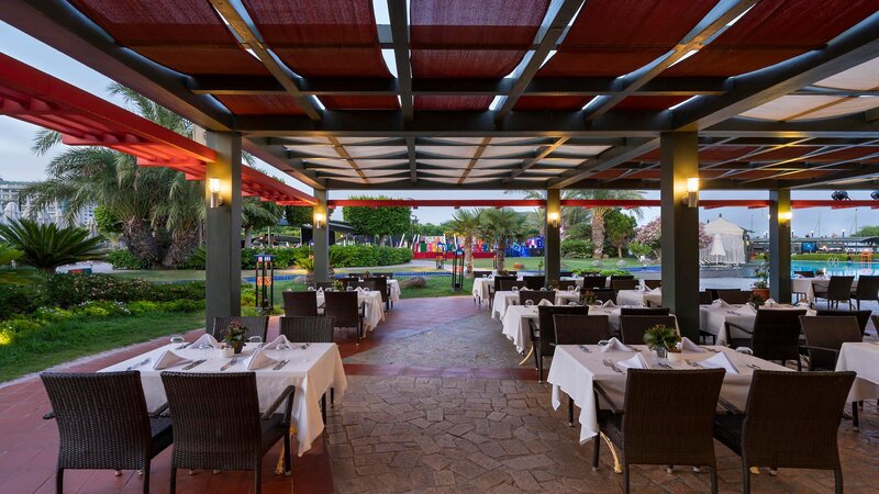 LIMAK LARA DELUXE RESORT