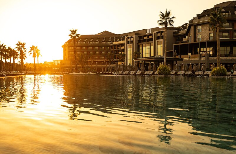 LAGO HOTEL