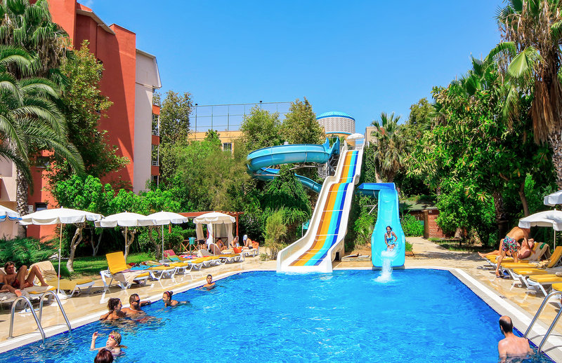 CLUB AQUA PLAZA