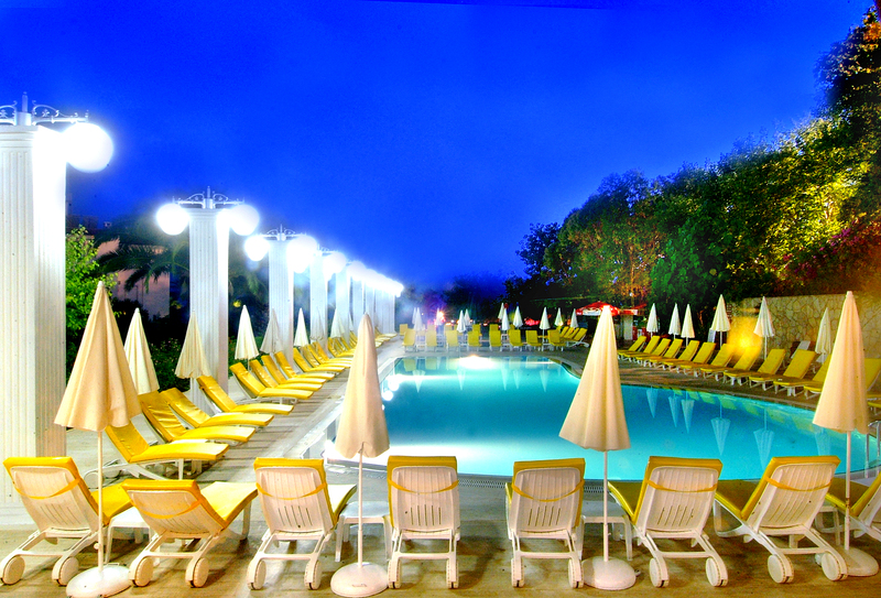 CLUB AQUA PLAZA