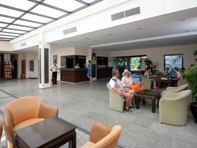 CLUB AQUA PLAZA