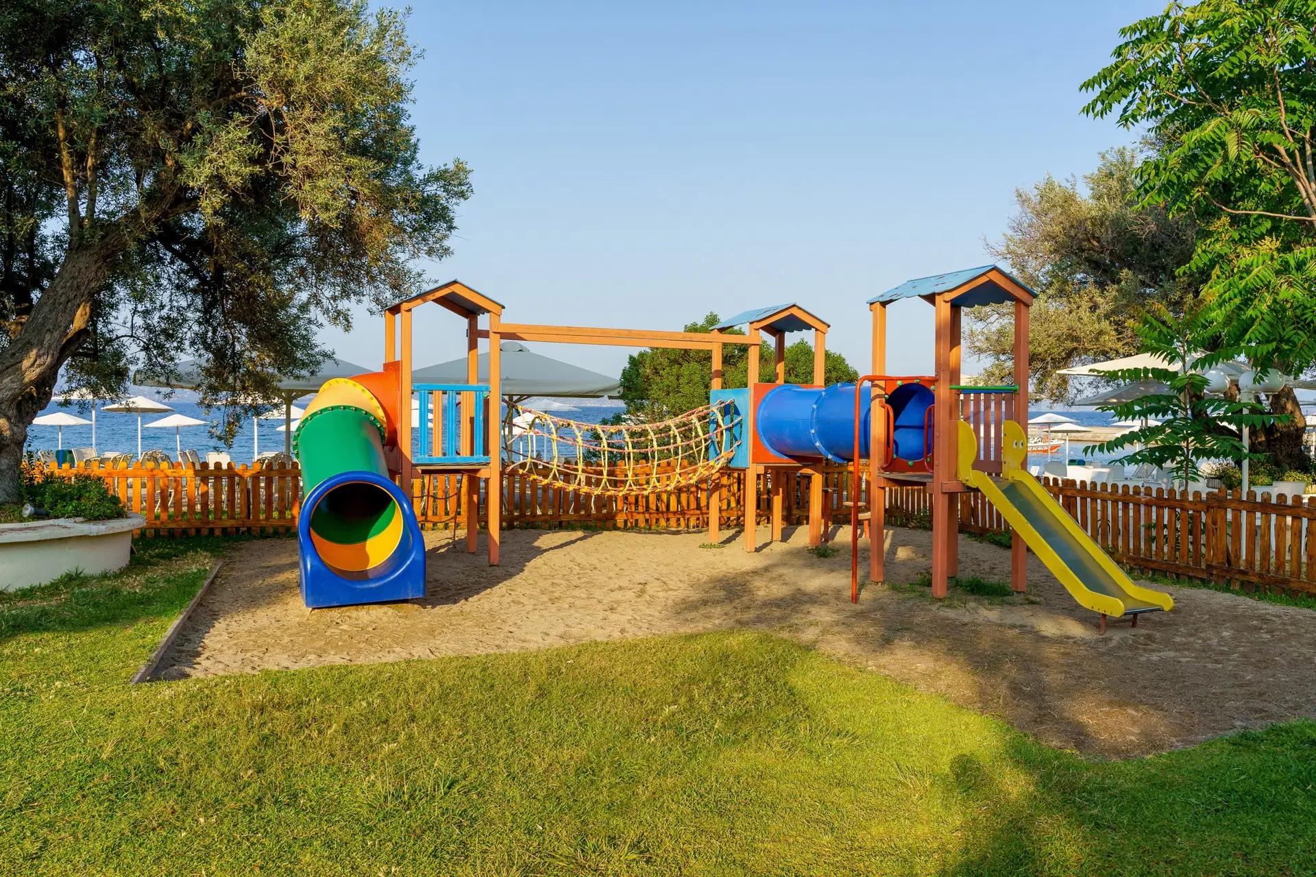 PALMARIVA BEACH HOTEL