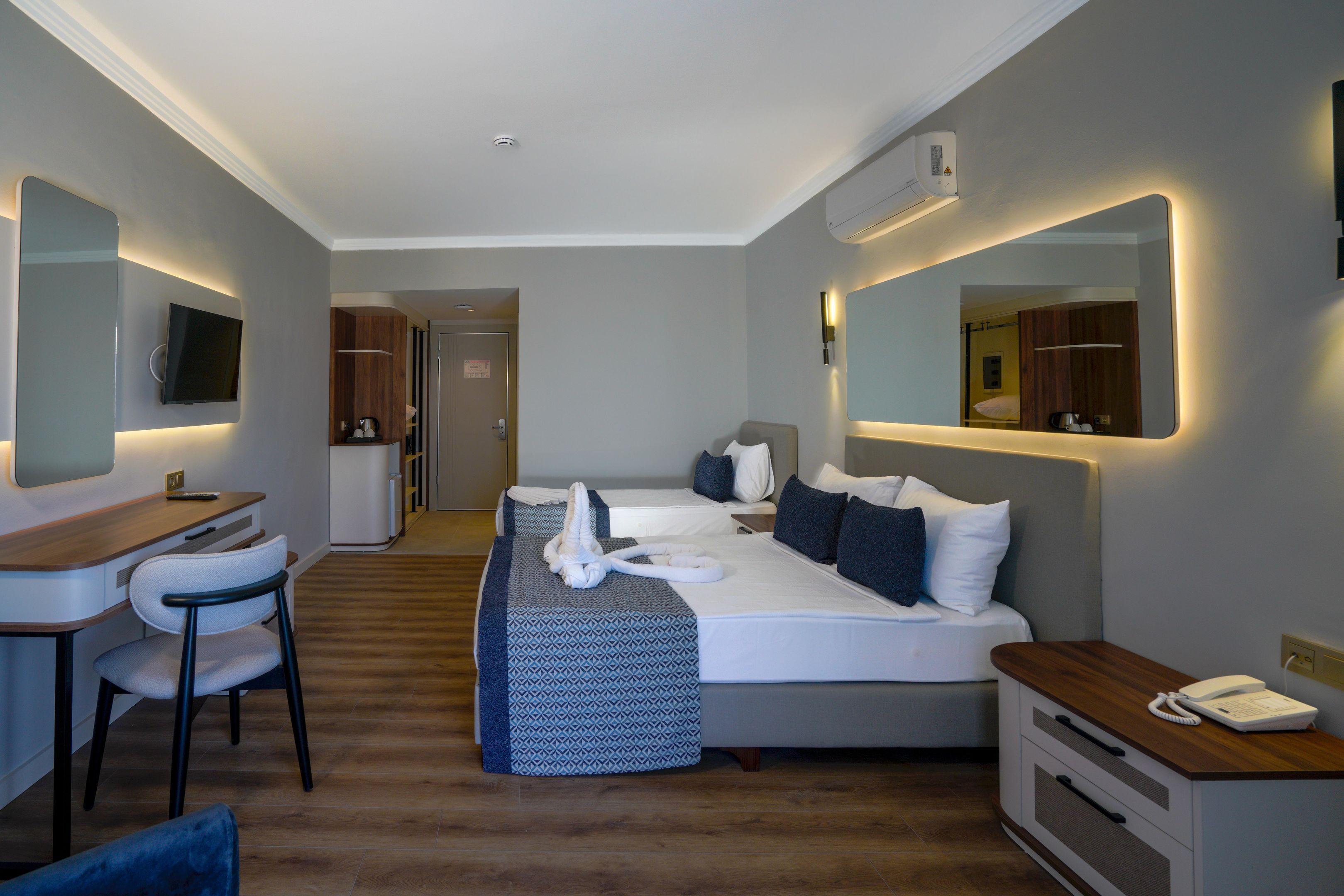 Q ELLA BEACH HOTEL