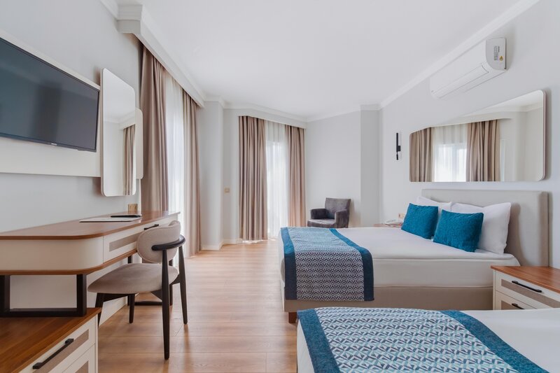 Q ELLA BEACH HOTEL