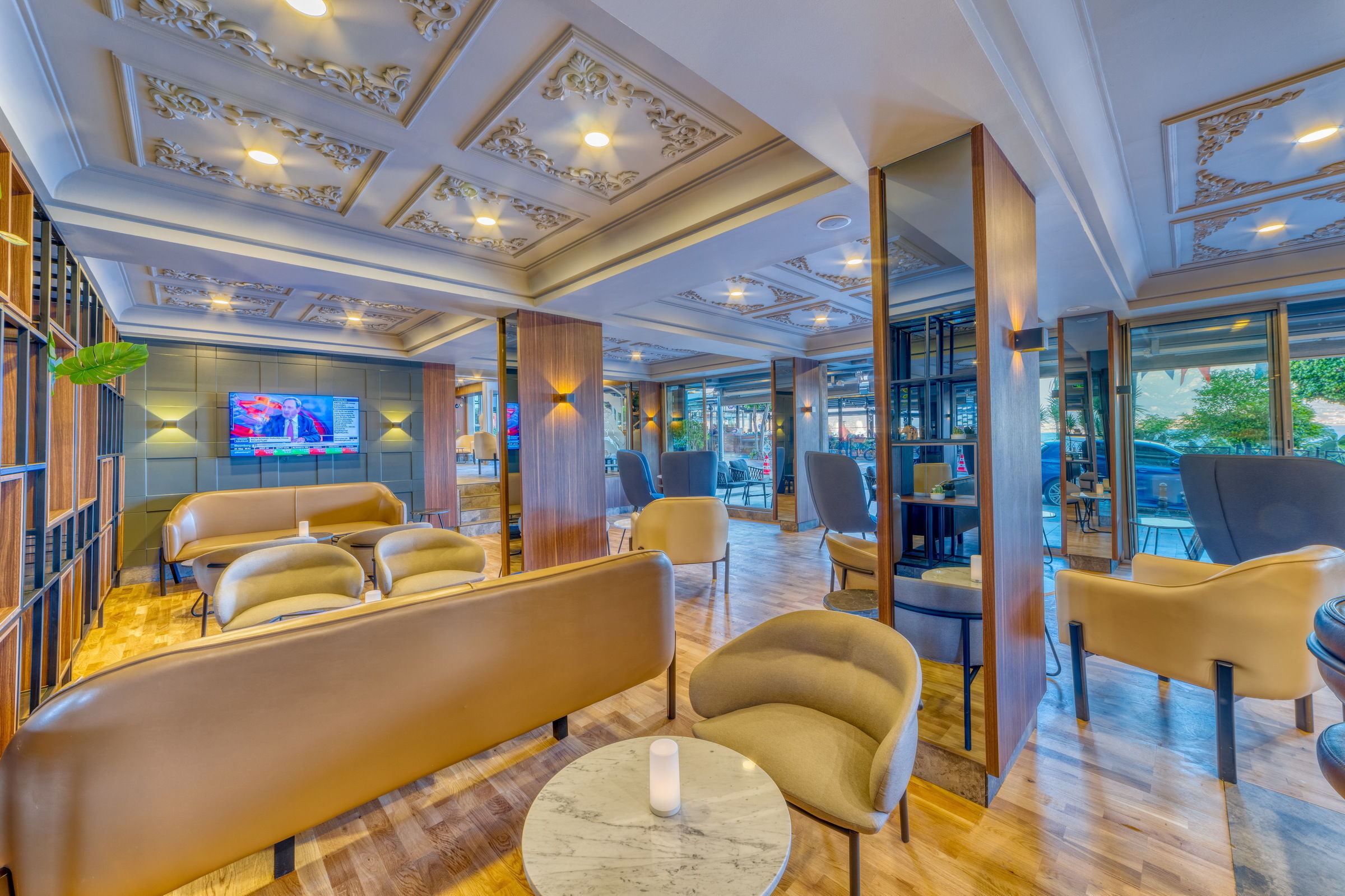 NUMA PORT HOTEL