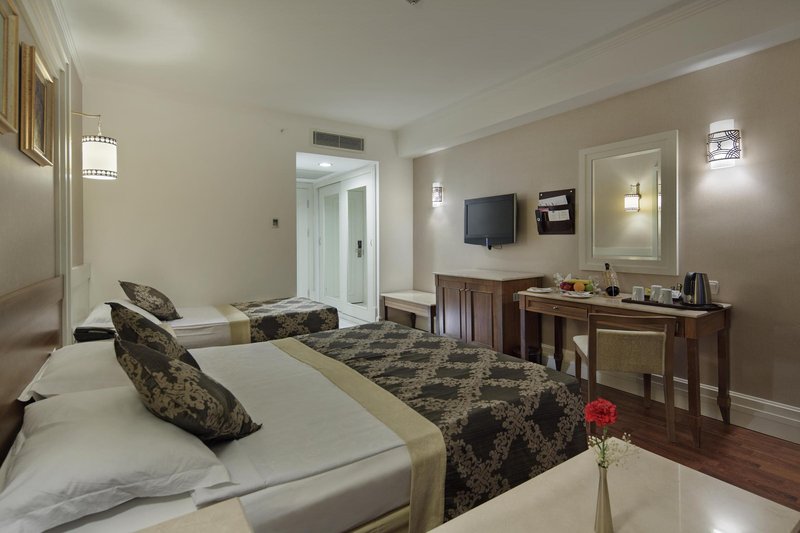 ALBA QUEEN HOTEL