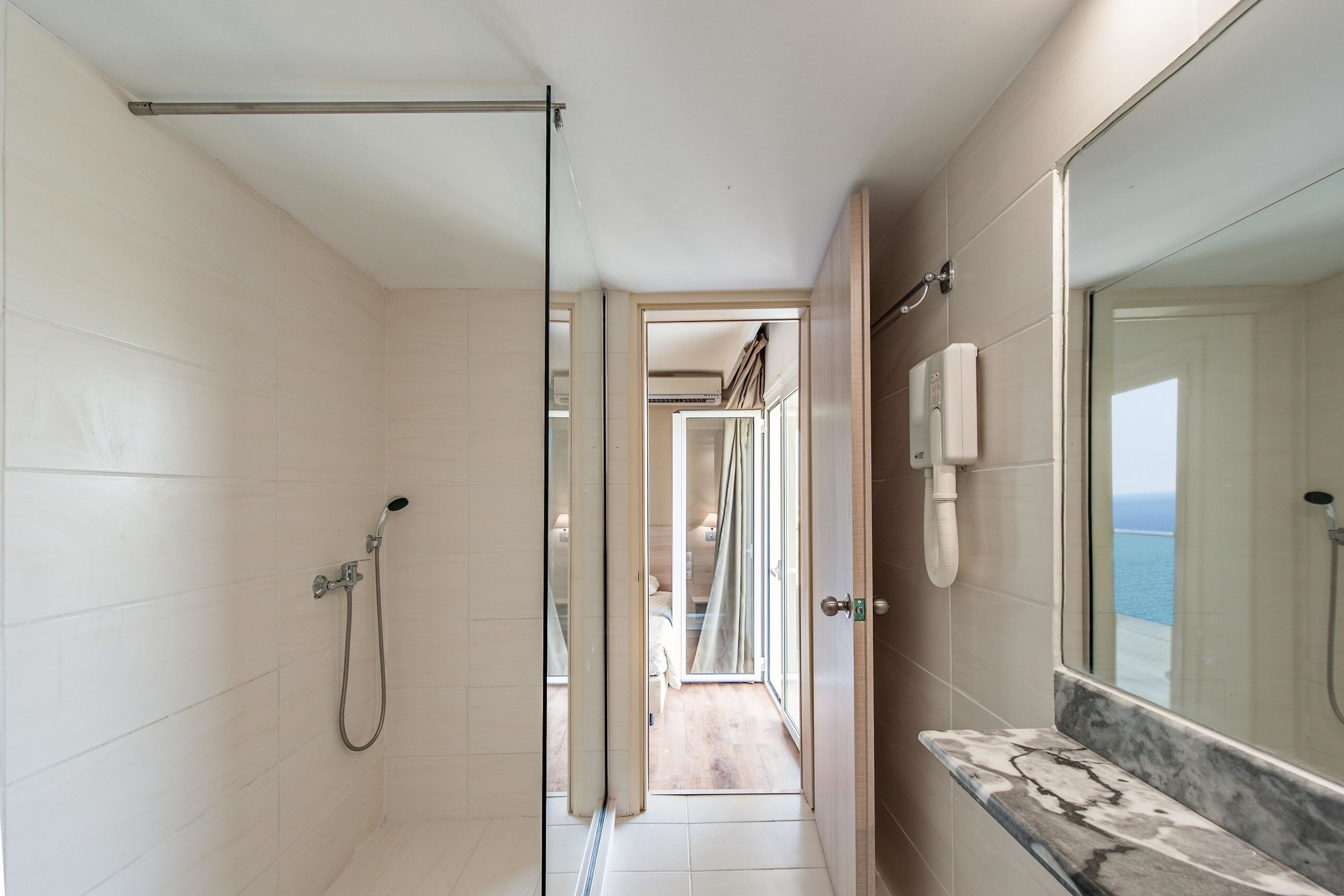 AMARYNTHOS RESORT