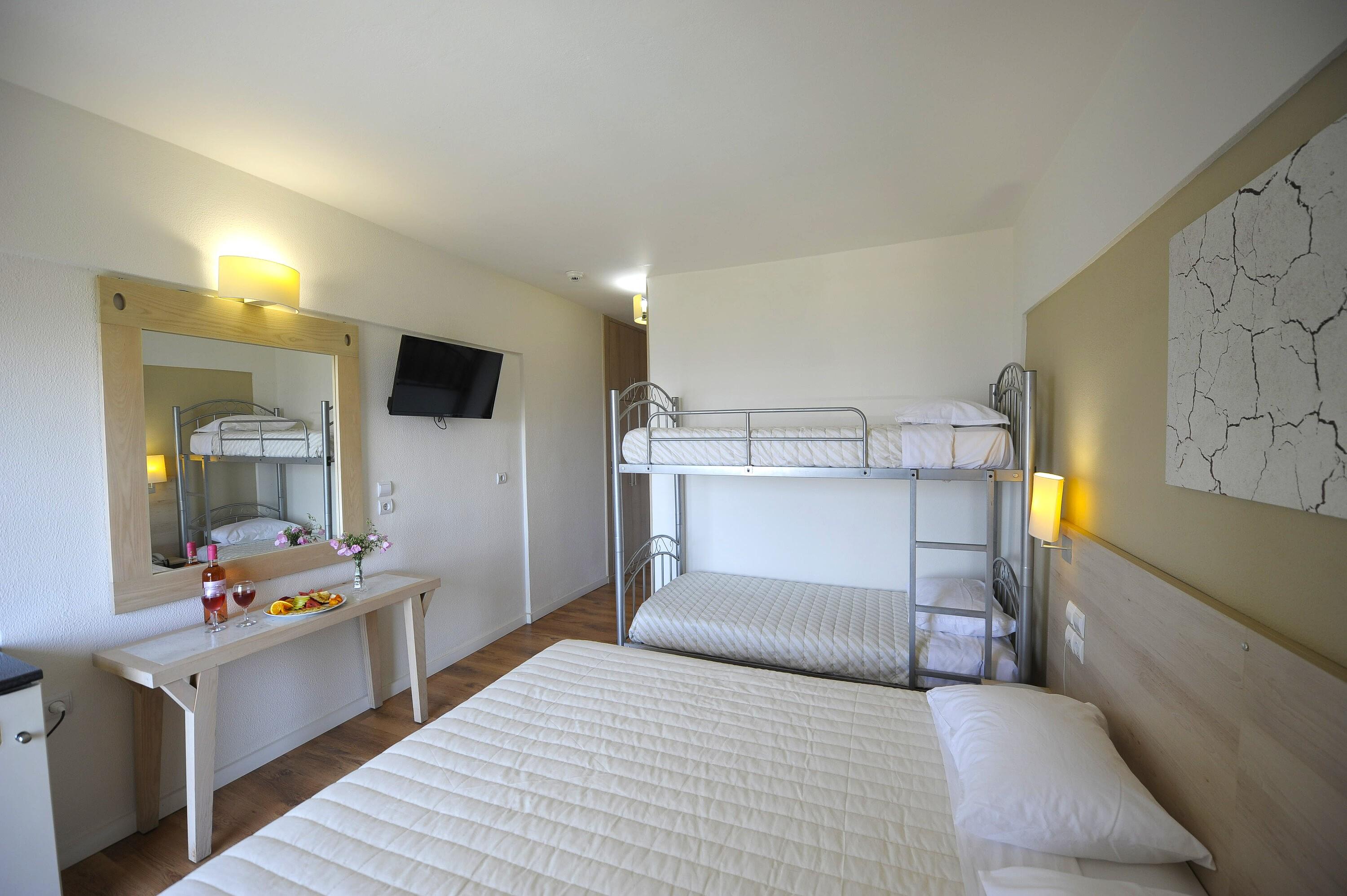 AMARYNTHOS RESORT