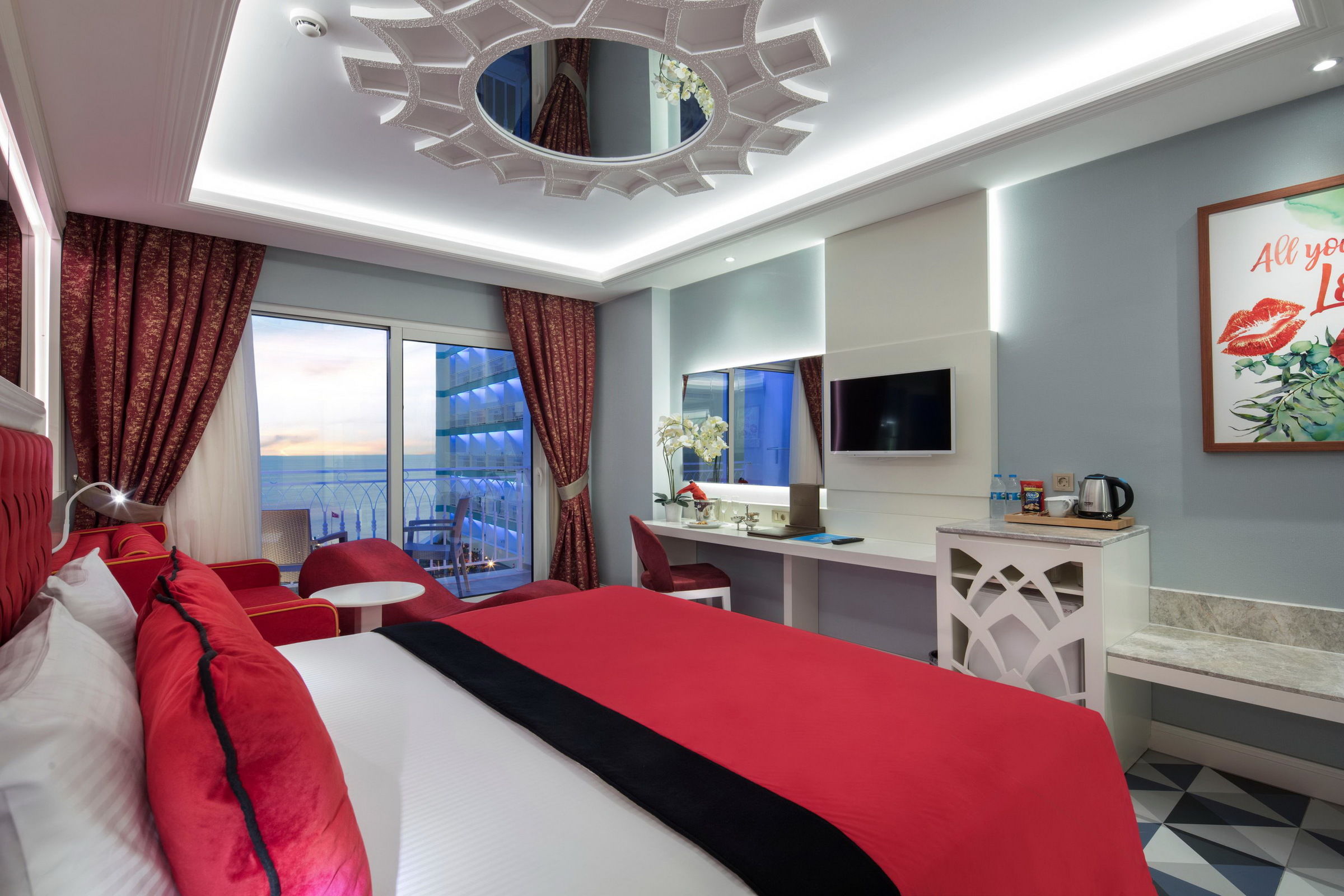 GRANADA LUXURY BEACH