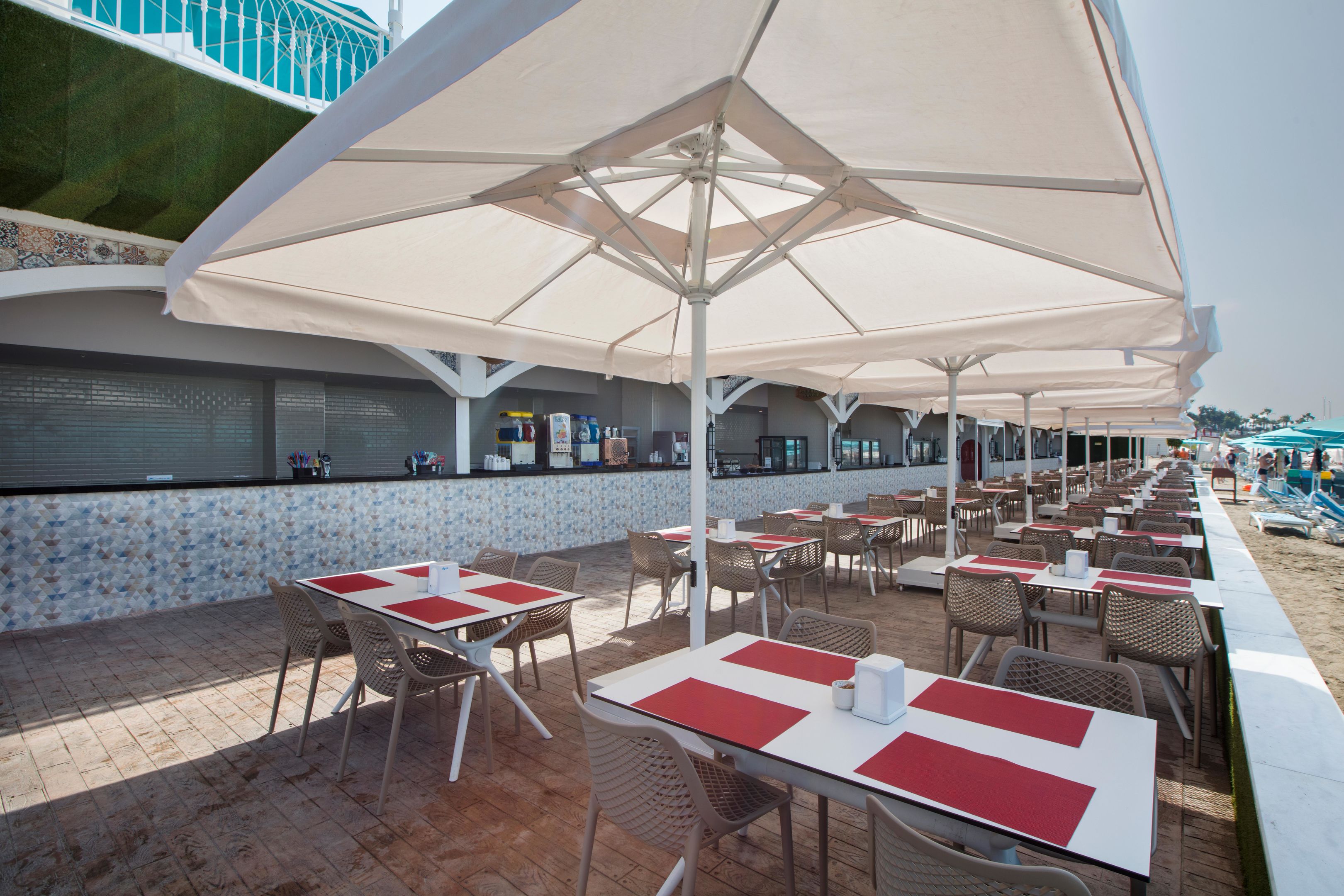 GRANADA LUXURY BEACH