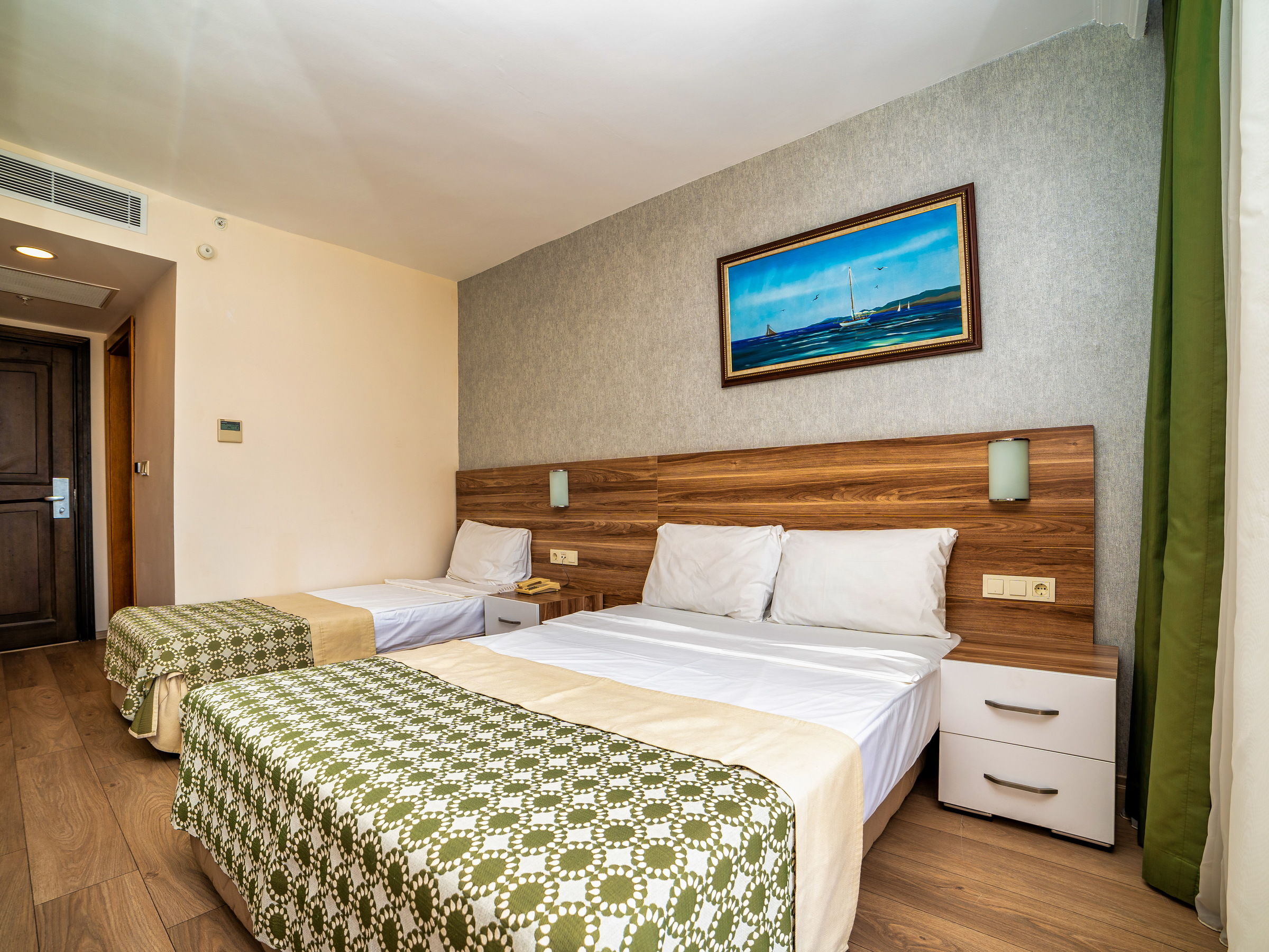 TRANSATLANTIK BEACH HOTEL