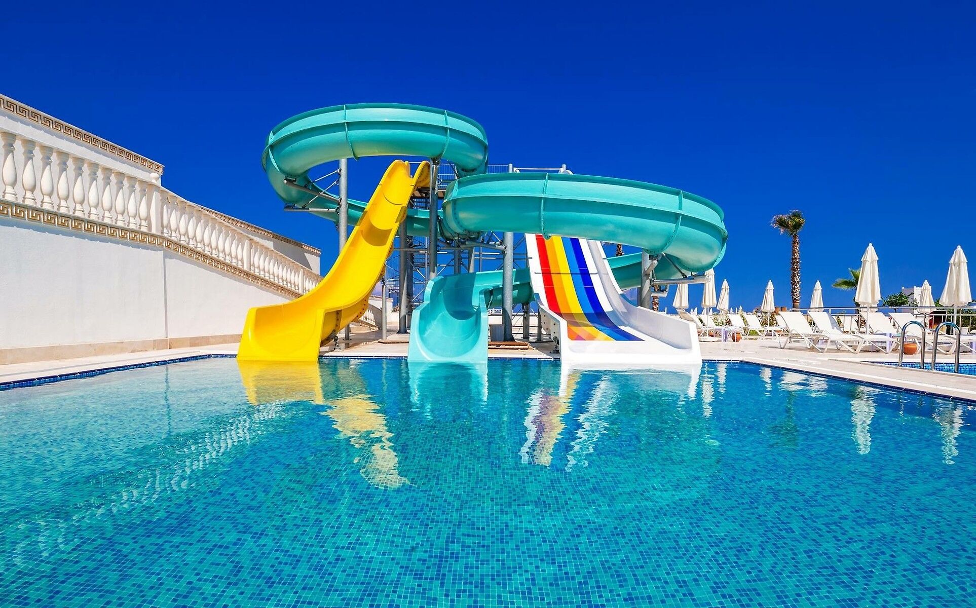 SL LA PERLA HOTEL