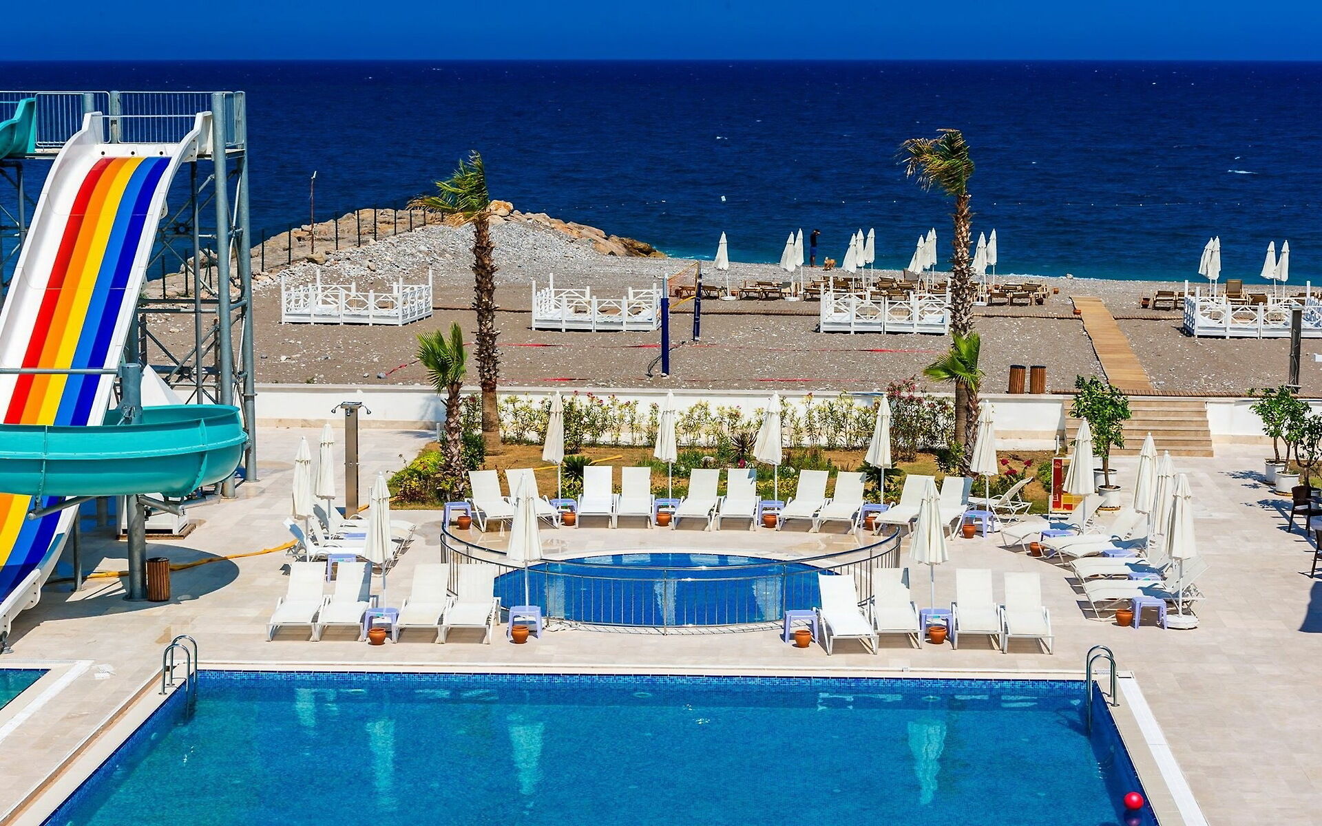 SL LA PERLA HOTEL