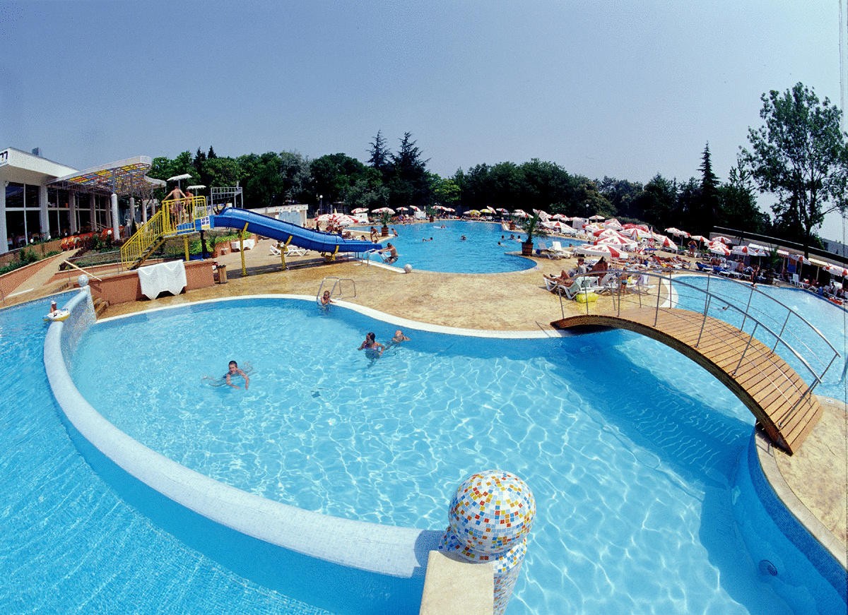 COM HOTEL