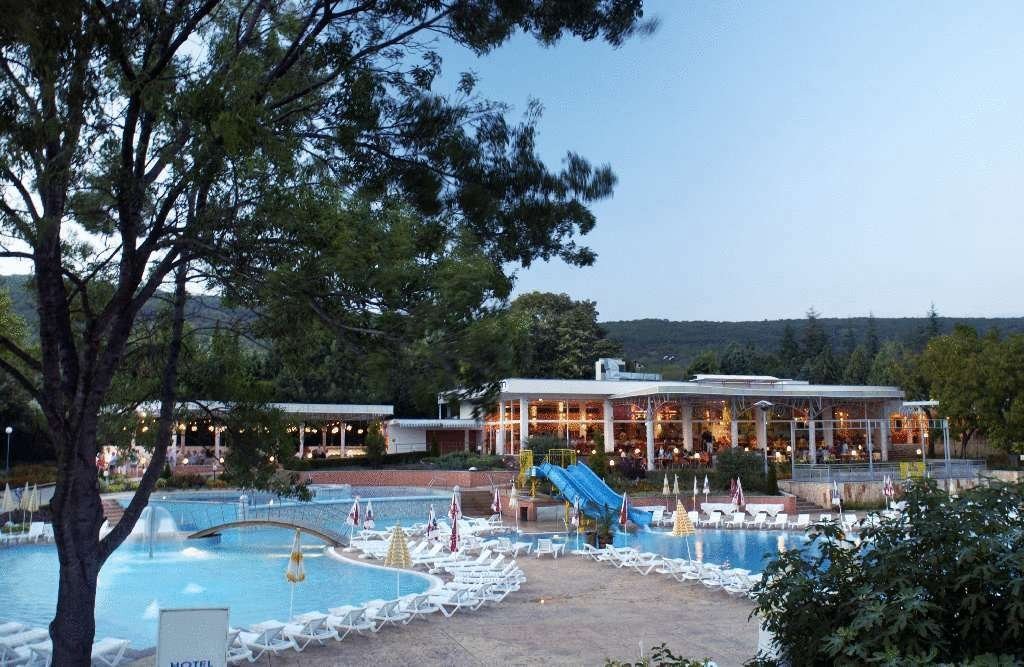COM HOTEL