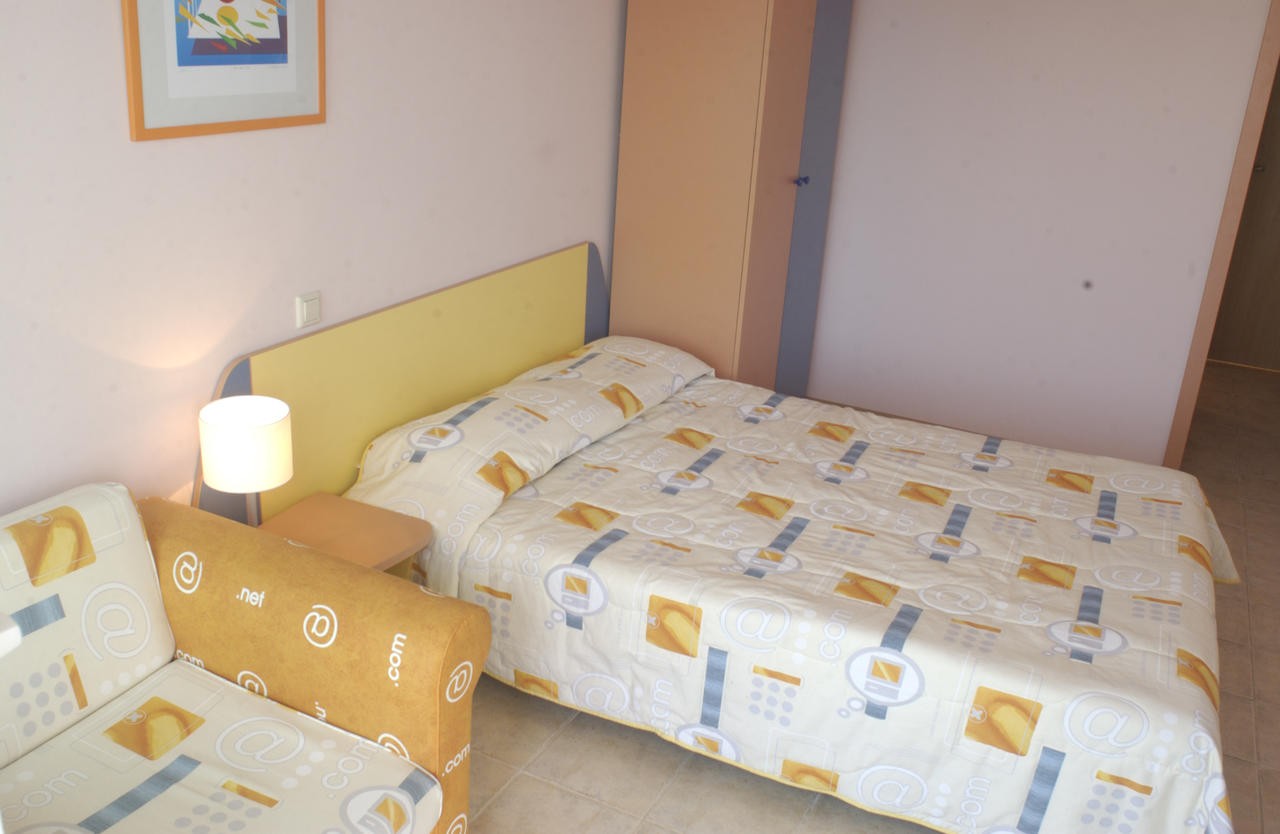 COM HOTEL