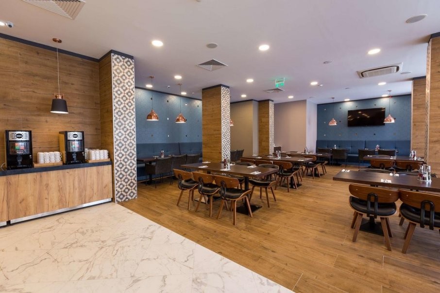 BEST WESTERN PLUS PREMIUM INN HOTEL