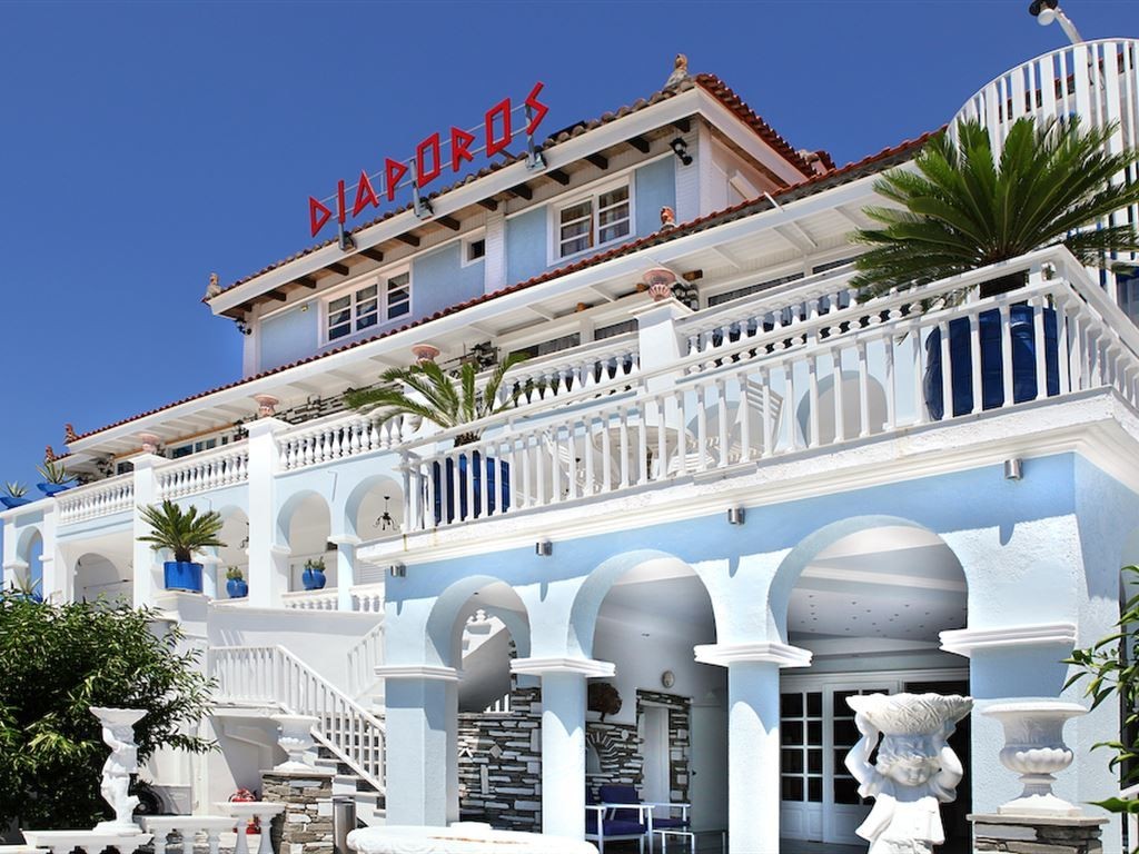 DIAPOROS HOTEL