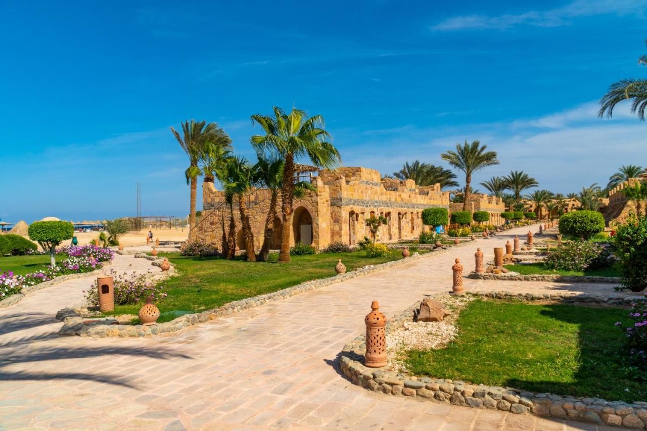 UTOPIA BEACH CLUB